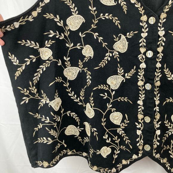 Vintage Womens 26 Black & Gold Floral Embroidered Vest Boho Chic Cottage Folk - Picture 7 of 10